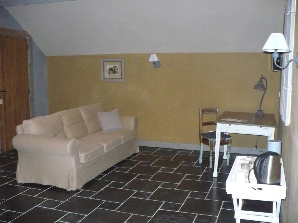 B&B Kamer En Aambeeld Zoutleeuw Dış mekan fotoğraf