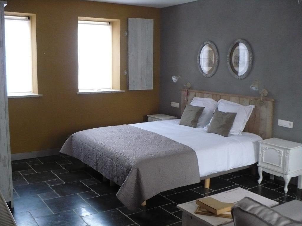 B&B Kamer En Aambeeld Zoutleeuw Dış mekan fotoğraf
