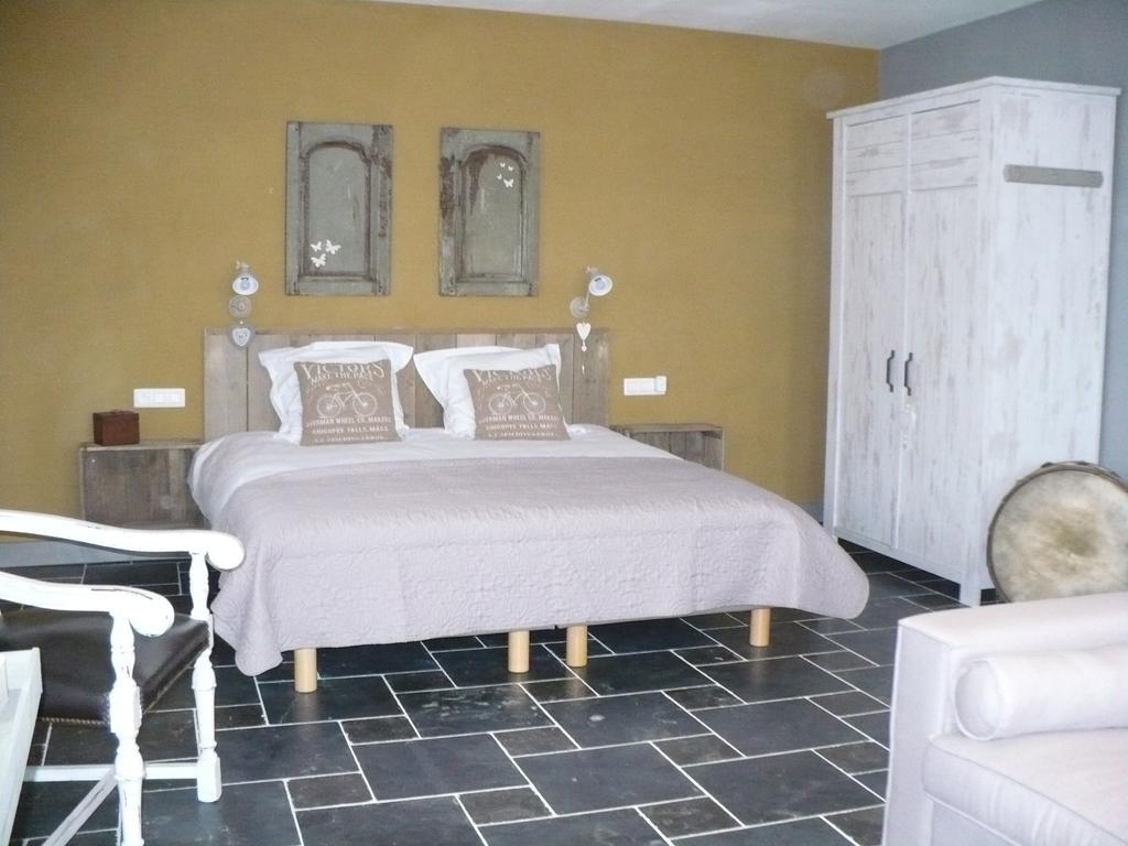 B&B Kamer En Aambeeld Zoutleeuw Dış mekan fotoğraf